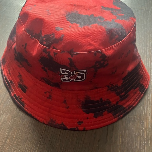 Miami Heat NBA Red/Black Reversible Bucket Hat #35 - Picture 4 of 5